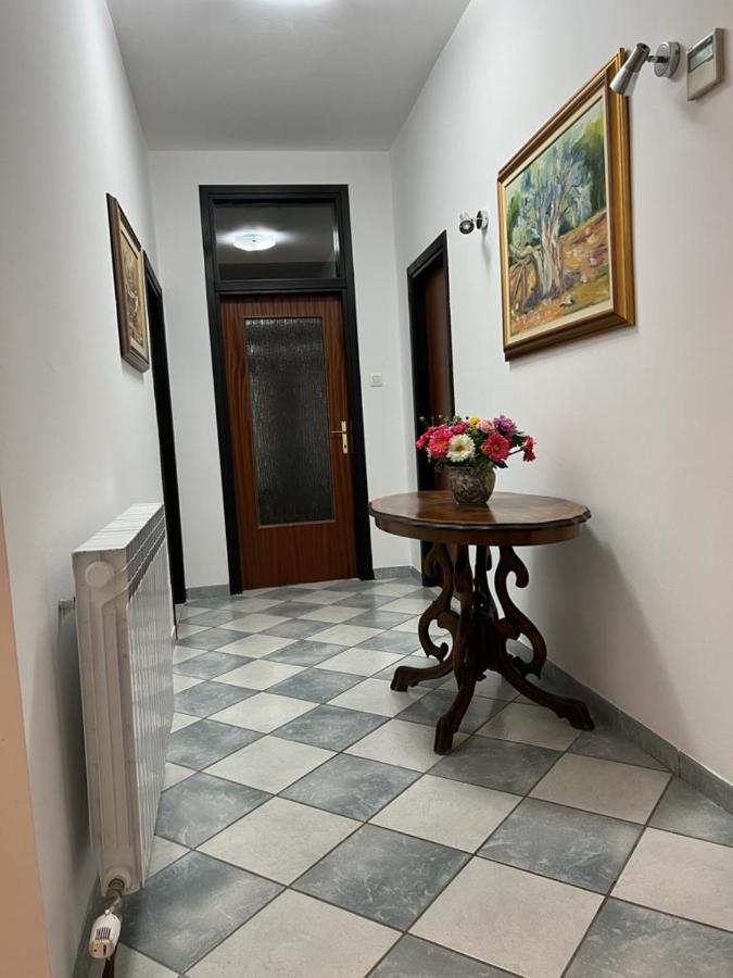 Rooms Aida Pula Exterior photo